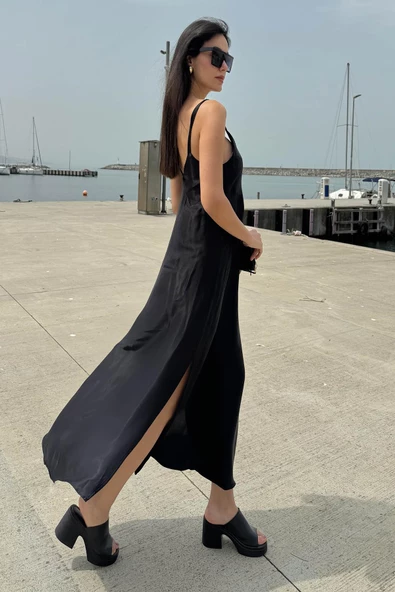 Askılı Saten Yırtmaçlı Siyah Elbise - 2