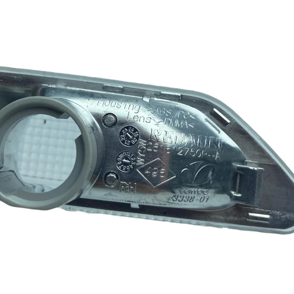 Çamurluk Sinyali Sağ - Dacia Sandero 3 Renault Taliant 261612750R - 3