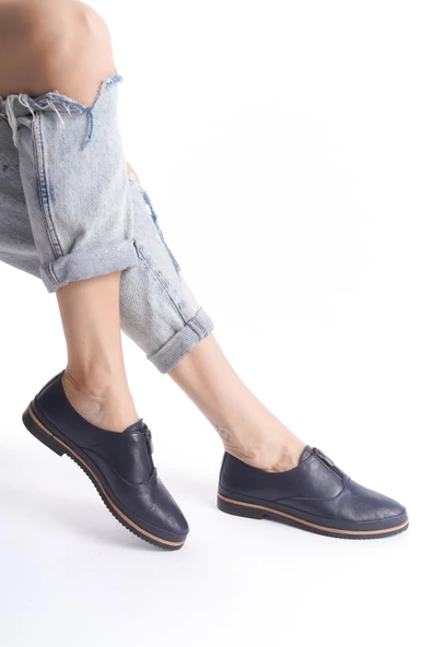 Kadın Hakiki Deri Önü Fermuarlı Günlük Ayakkabı Düz Taban Tam Kalıp Casual Ayakkabı ürün görseli 1