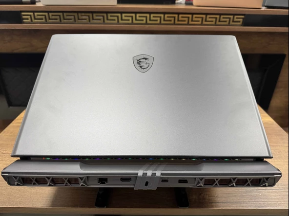 MSI Vector 17 HX A14VIG-879XTR Intel Core i9 14900HX 32GB RAM 2TB SSD RTX4090 17" QHD+ 240Hz (İKİNCİ EL) - Resim 3