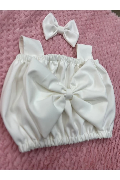 Beyaz Fiyonk Detaylı Askılı Crop Bluz - 2