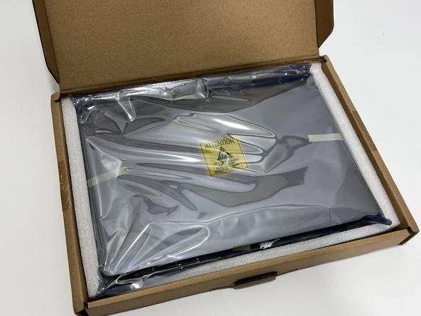 Apple Macbook Pro A1706 LCD Ekran ve Kasa - 4