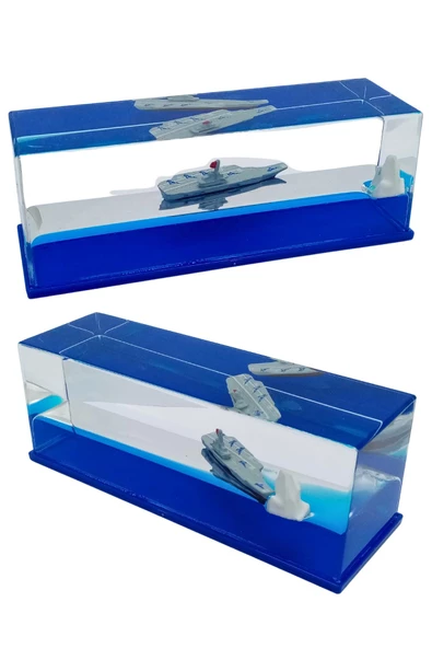 Cam Deniz İçinde Batmayan Uçak Gemisi ve Buzdağı 15 cm - Resim 11