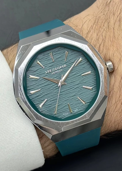Lee Cooper Orijinal 2 Yıl Garantili Su Geçirmez Silikon Kordon Fonksiyonlu Erkek Kol Saati ürün görseli 1