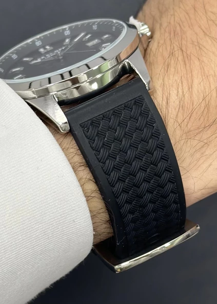 Lee Cooper Orijinal 2 Yıl Garantili Su Geçirmez Silikon Kordon Fonksiyonlu Erkek Kol Saati - Resim 2