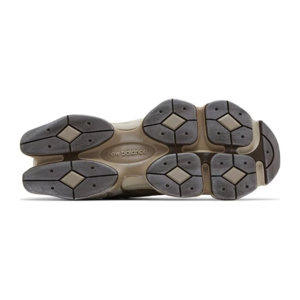 New Balance 9060 Mushroom Timberwolf - 5