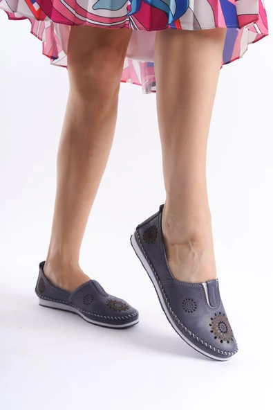 Kadın Hakiki Deri Baskılı Dikişli Babet Düz Taban Delikli Günlük Ayakkabı Babet - Resim 3