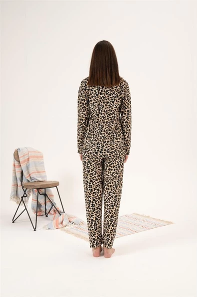 Estiva Leopar Desen Önden Düğmeli Süet Bayan Pijama Takım - 6