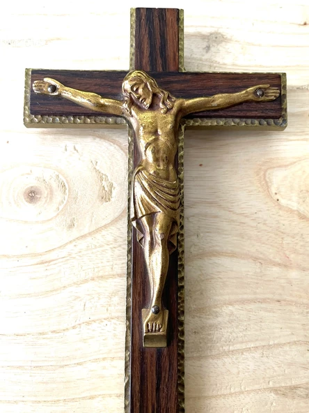 PİRİNÇ ÇARMIHA GERİLMİŞ HZ. İSA - 2