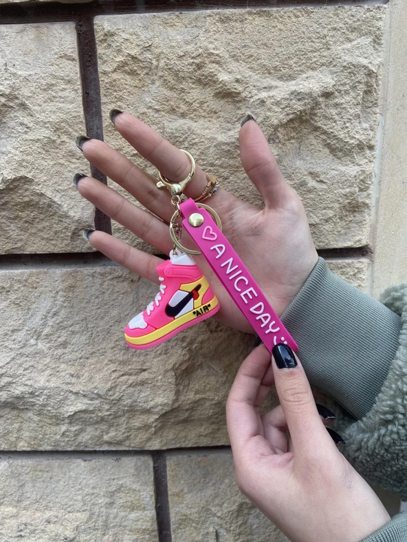 Ayakkabı Tasarımlı Yeni Model Anahtarlık Çanta Süsü - 4