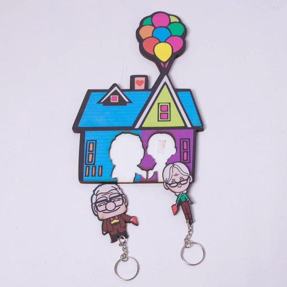 Yukarı Bak Carl ve Ellie Kalpli Çift Anahtarlığı  ve  Askısı - Resim 2