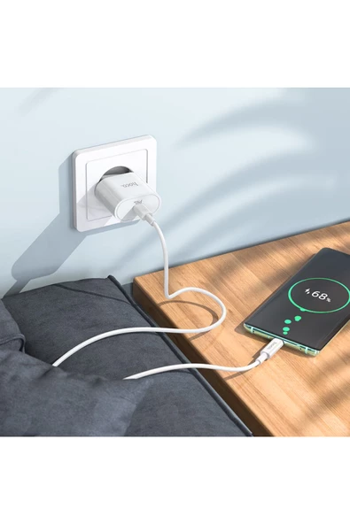 Hoco C94A Metro 20W Type-C Çıkışlı Ekstra Type-C to Type-C Kablolu PD Hızlı Şarj Aleti - Resim 6