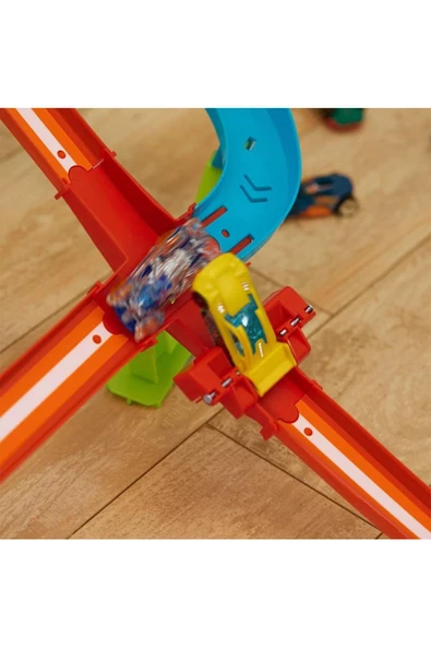 HPC07 Hot Wheels Neon Yarışlar Çoklu Yarış Heyecanı Pist Seti - 3