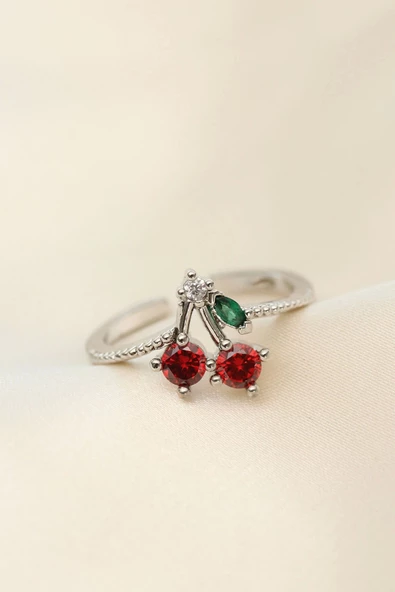 MuI MuI Ayarlamalı Gümüş Renk Kristal Taşlı Kiraz Yüzük