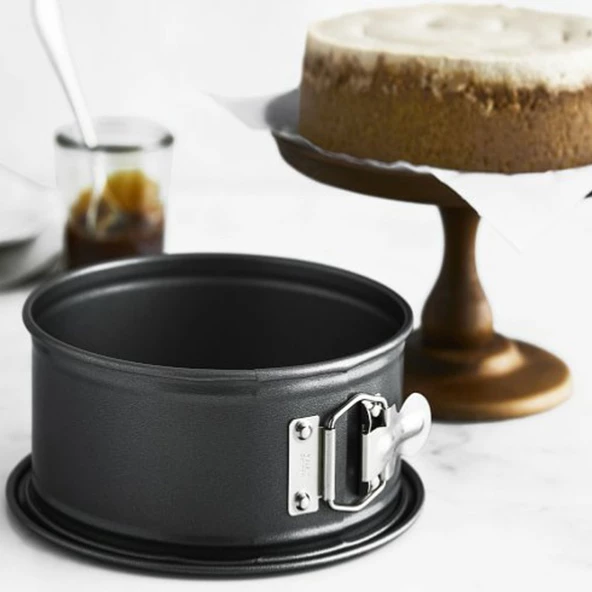 Patisse Yüksek Yuvarlak Altı Çıkan Kelepçeli Pasta Kalıbı 18 CM - Resim 2