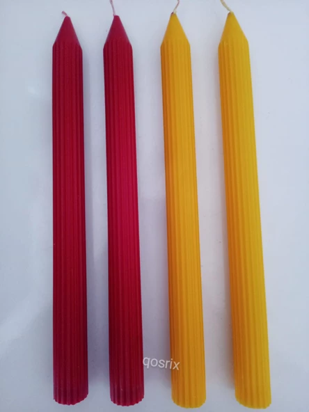 qosrix Yılbaşı Özel Serisi 4'lü Sarı Kırmızı Şamdan Doğal Kokulu Soya Mumu Yeni Yıl Noel Uzun Çubuk Konik Mum ürün görseli