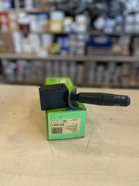 VALEO Peugeot 306 Silecek Kolu (251221)