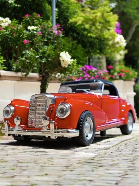 Nostaljik Klasik Metal Çek Bırak Araba Kırmızı Kapılar Açılır ( 1/36 Ölçek ) Mod:5 - 4