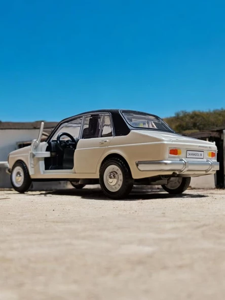 Metal Çek Bırak Anadol Araba Beyaz Sesli ve Işıklı ( 1/36 Ölçek ) - 4