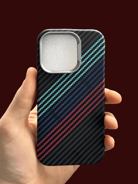 iPhone 15 Pro MagSafe Uyumlu Kılıf Carbon Desenli Premium Kapak - Resim 3