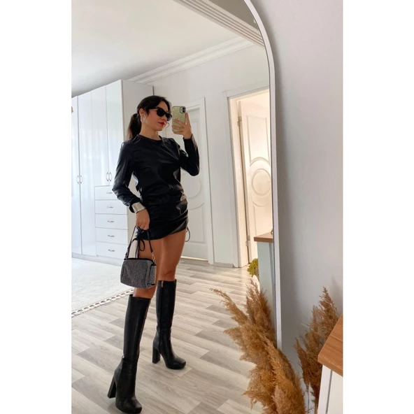 Lucky Life Kadın Uzun Kollu Bisiklet Yaka Yandan Büzgülü Kısa Deri Elbise - 4