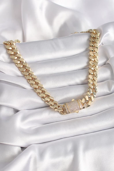 Gold Renk VIP Exclusive Seri Gurmet Model Kadın Kolye - EBJ241109W28956 - 2