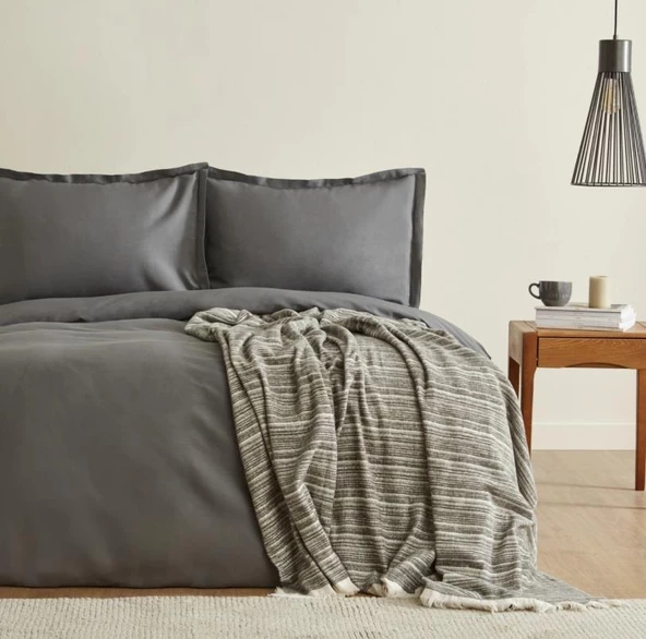 Karaca Home Weena Gri Çift Kişilik Krep Nevresim Jakar Pike Takımı