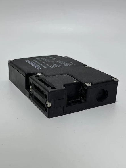 Schmersal AZM 161SK-12/12rka-024 Emniyet Anahtarı - 4