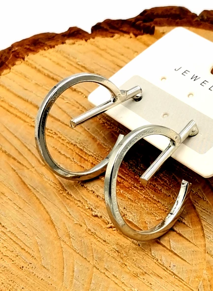 Renkli Kararmaz Kıvrımlı Halka Figürlü Lüks Küpe ürün görseli 1