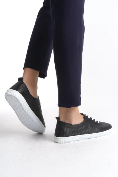 Kadın Hakiki Deri Delik Detaylı Hafif Tırtık Taban Bağcıklı Kadın Günlük Rahat Ayakkabı - Resim 3