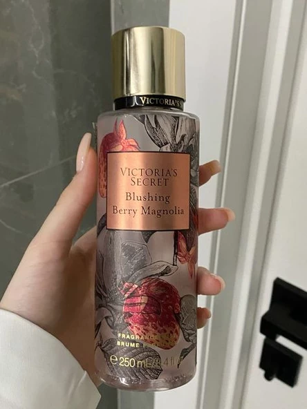 Victoria's Secret Blushing Berry Magnolia 250 ml Kadın Vücut Spreyi - 3