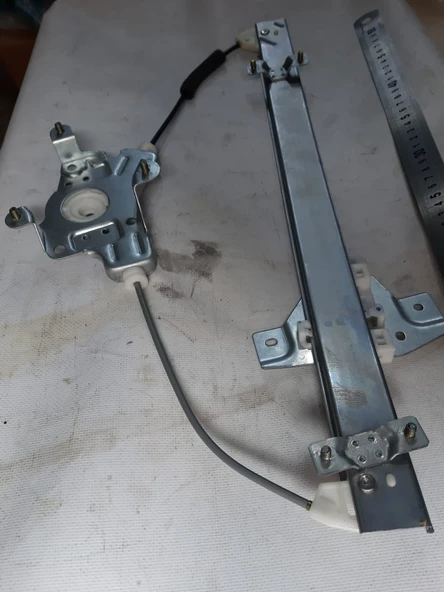 Hyundai Getz Ön kapı Cam Krikosu Sağ elektrikli ve motor hariç 82404-1C010 yolcu tarafı Orjinal Marka Orjinal Parça - 3