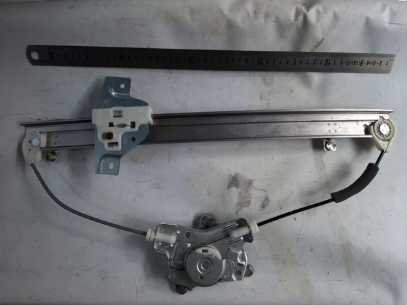 Hyundai Getz Ön kapı Cam Krikosu Sağ elektrikli ve motor hariç 82404-1C010 yolcu tarafı Orjinal Marka Orjinal Parça - 5