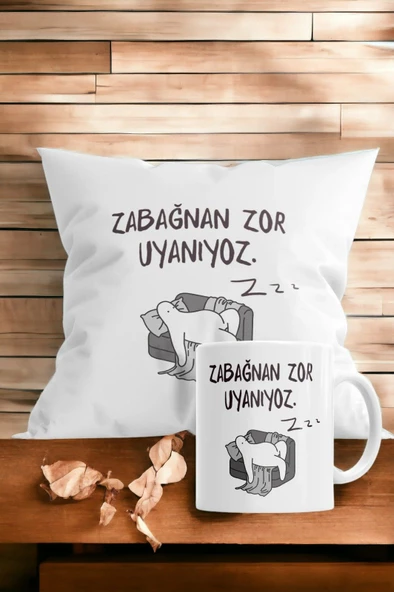 Hediyemi Zabağnan Zor Uyanıyoz Baskılı Hediyelik Yastık Ve Kupa Seti