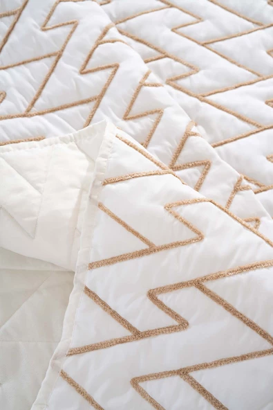 Rivaİstanbul Maria Çift Kişilik Kortlu Kapitone Yatak Örtüsü Takımı 3 Parça Uyku Seti - Resim 6