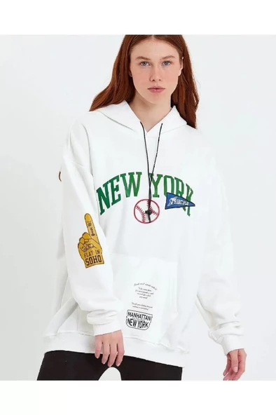 Kadın Baskılı Kapüşonlu Sweatshirt - Beyaz - 3