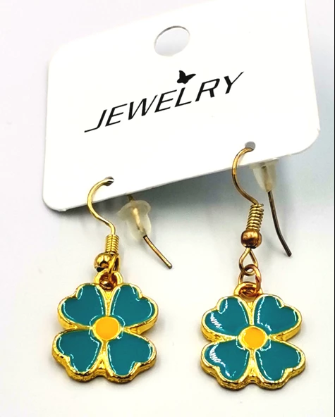 Renkli Kararmaz Papatya Figürlü Lüks Küpe ürün görseli 1