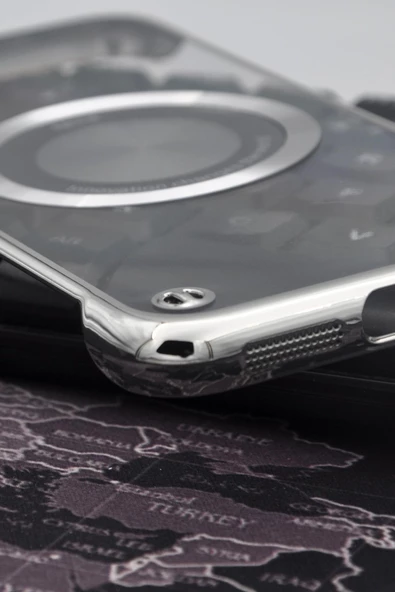 iPhone 11 Uyumlu Gümüş Gri Silver Renkli İnce Kenarlı Şeffaf Sert Kapak Kılıf - 4