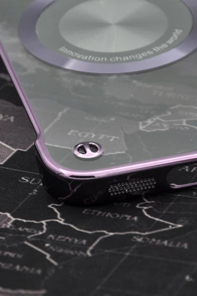 iPhone 13 Uyumlu Mor Renkli İnce Kenarlı Şeffaf Sert Kapak Kılıf - Resim 4