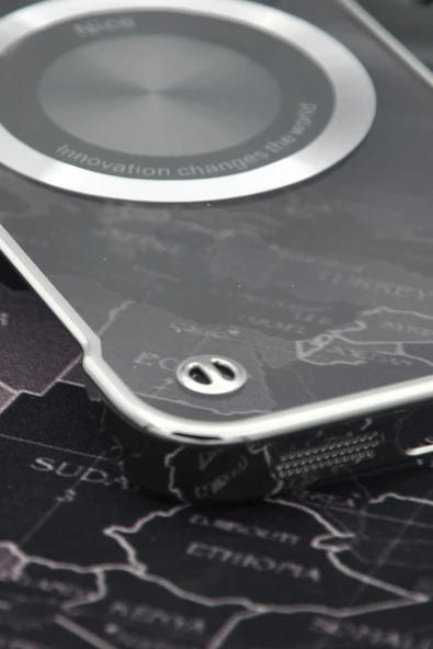 iPhone 13 Uyumlu Gümüş Gri Silver Renkli İnce Kenarlı Şeffaf Sert Kapak Kılıf - Resim 4