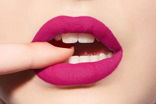 Dior Rouge 787 Exuberant Matte Ruj - Resim 2