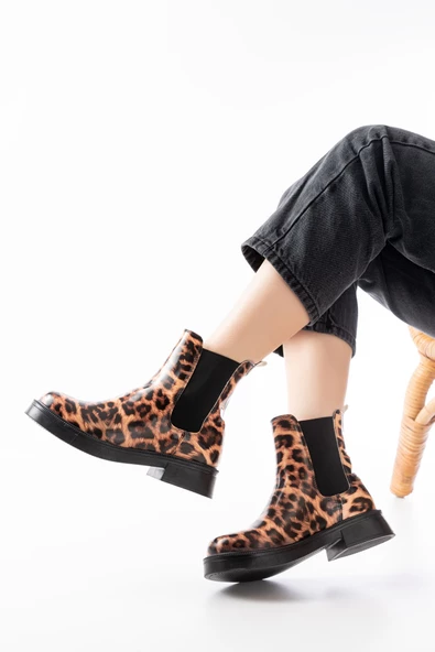 02-2137 Leopar Lastikli Günlük Kadın Bot - 3