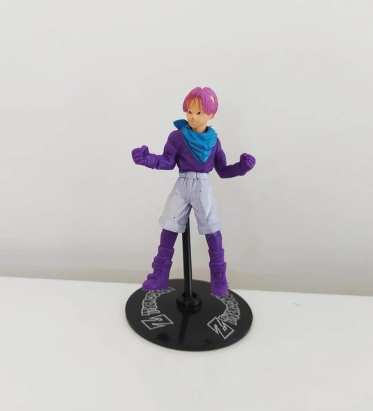 Dragon Ball Z Trunks Mini Figür Oyuncak Masaüstü Süsü Biblo 9 cm