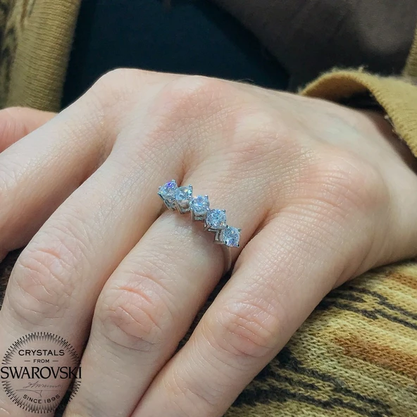 Orijinal Swarovski Beştaş 3 mm Altın Model Gümüş Yüzük - Resim 2