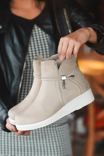 Büyük Numara Rahat Günlük Bayan Bot - 8