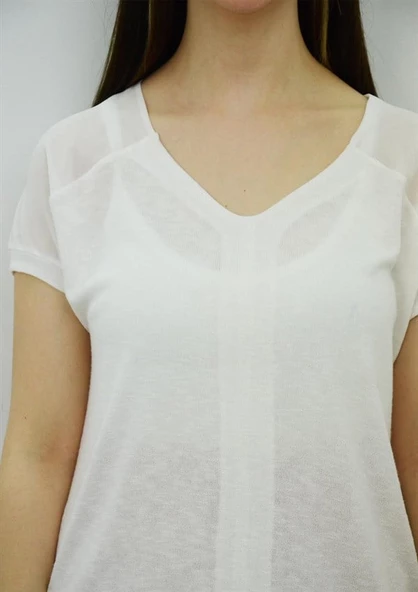 Omuz Kumaş Detaylı Beyaz T-Shirt - Resim 4