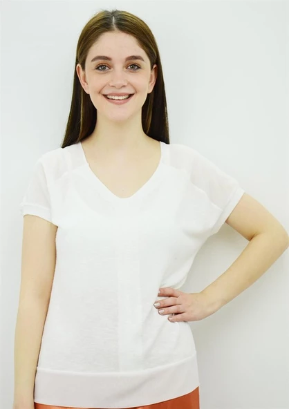 Omuz Kumaş Detaylı Beyaz T-Shirt - Resim 3