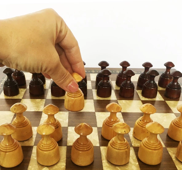 El Yapımı Şimşir Ahşap Dama Taşı Takımı 50mm Krem-Kahve - 4