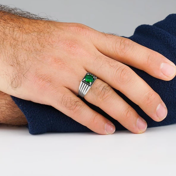 Yuvarlak Yeşil Zirkon Taşlı 925 Ayar Gümüş Yüzük - Resim 2