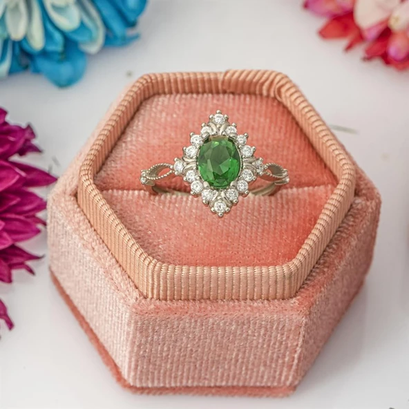 Oval Yeşil Zirkon Taşlı Tektaş Gümüş Bayan Yüzük - Resim 5